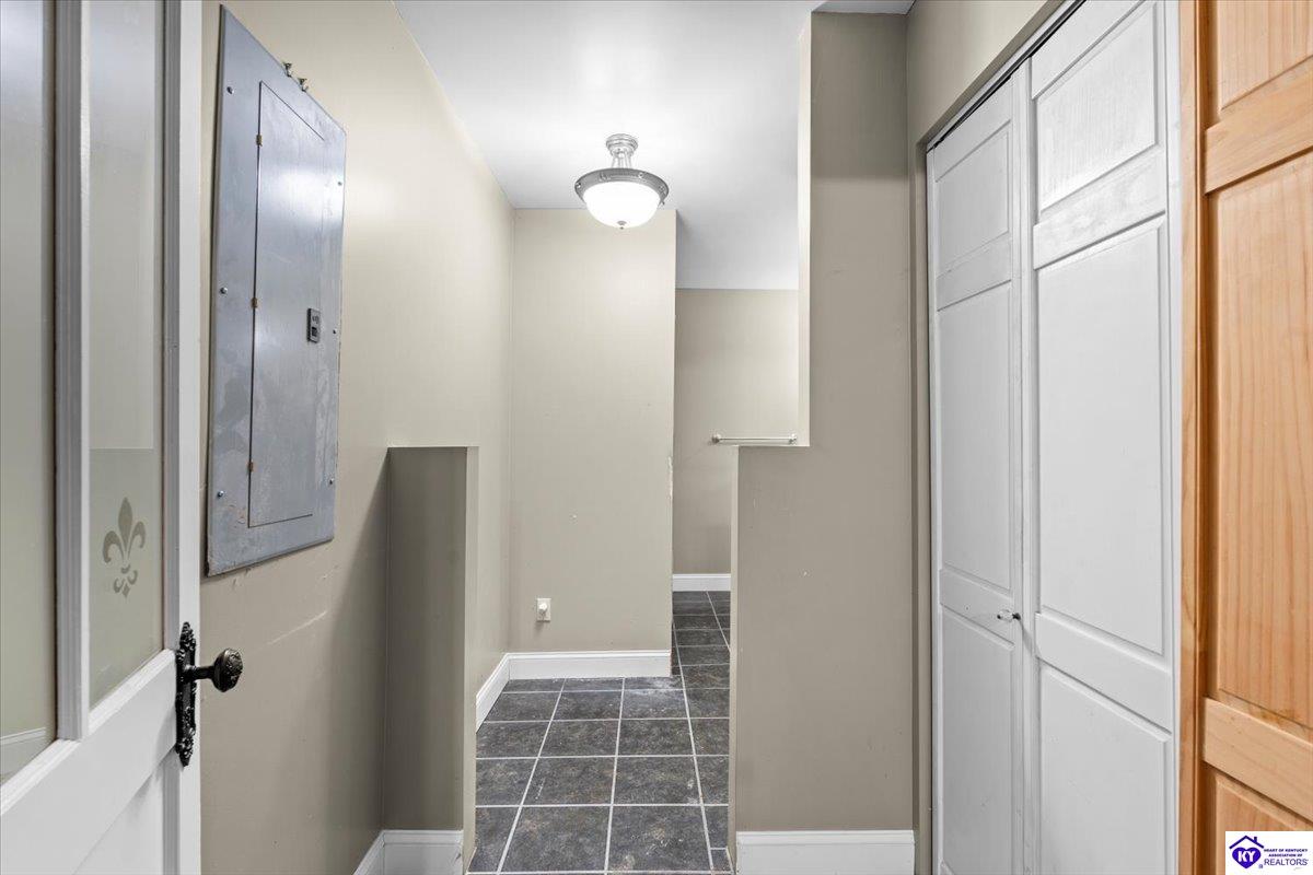 214 N Walnut Street Property Photo 14