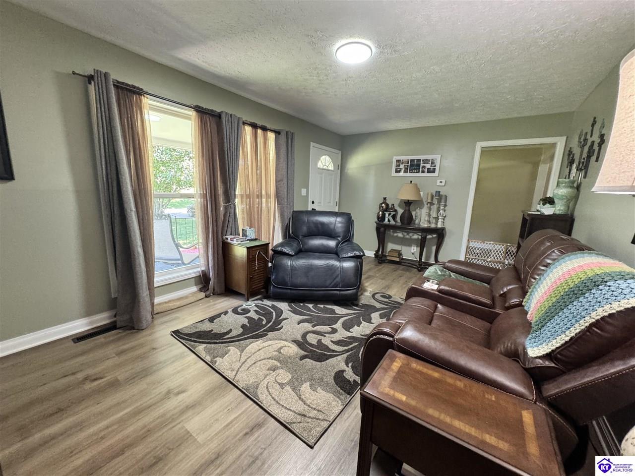 206 Valley Terrace Property Photo 5