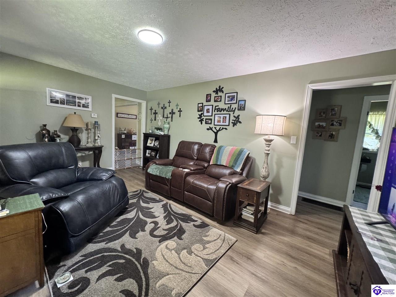 206 Valley Terrace Property Photo 6