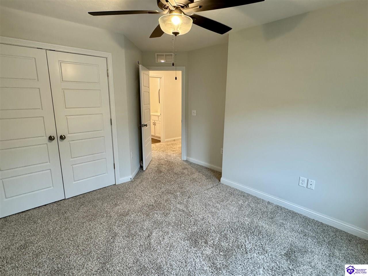 409 Sandy Circle Property Photo 17