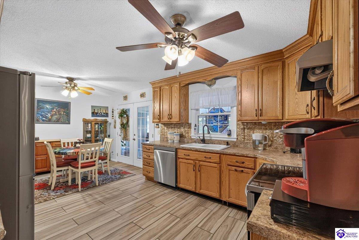 405 Natalie Drive Property Photo 4