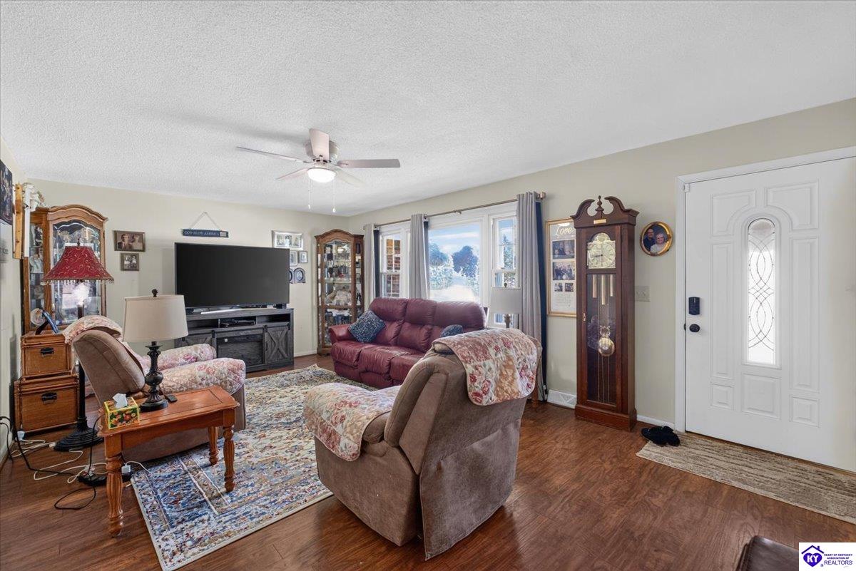 405 Natalie Drive Property Photo 11