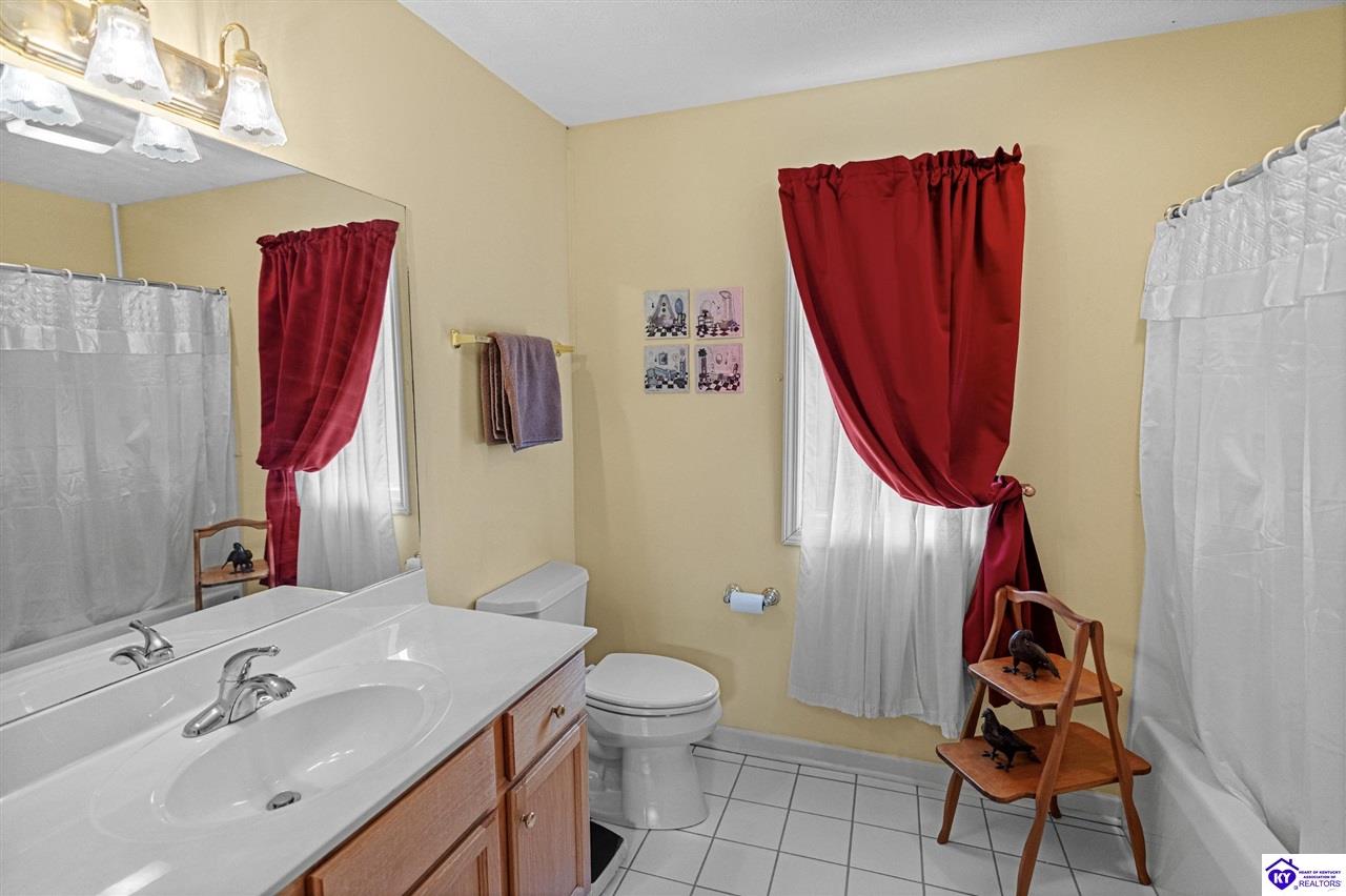 39 Honeysuckle Way Property Photo 34