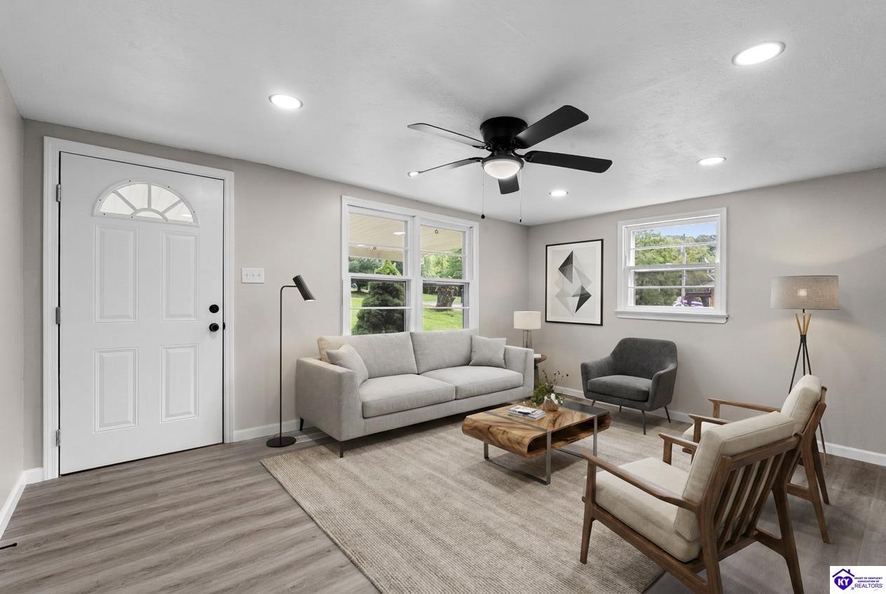 368 Adkins Camp Loop Property Photo 8