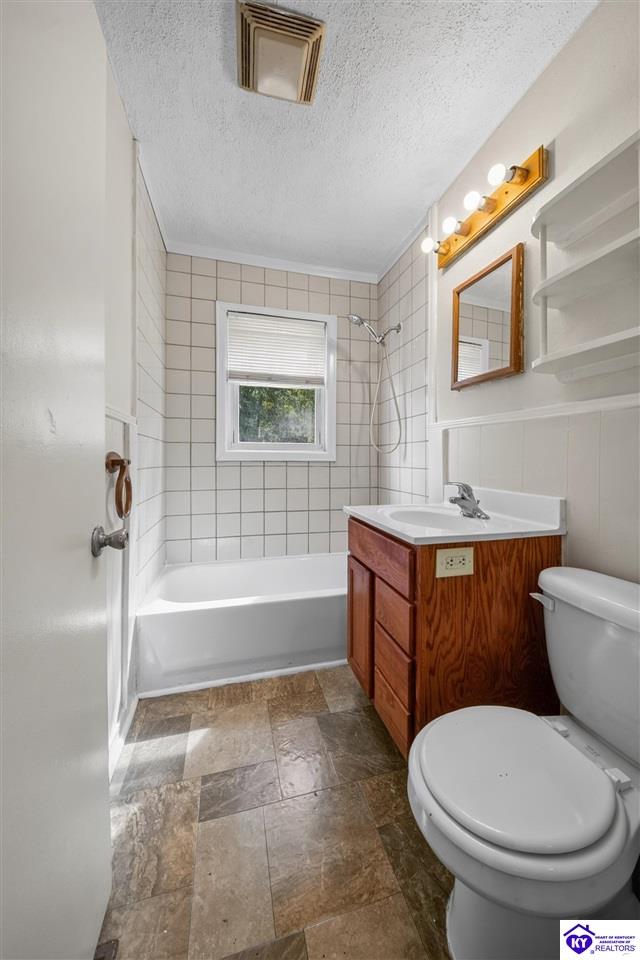 532 Balmoral Road Property Photo 3