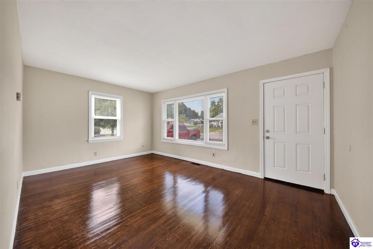532 Balmoral Road Property Photo 13