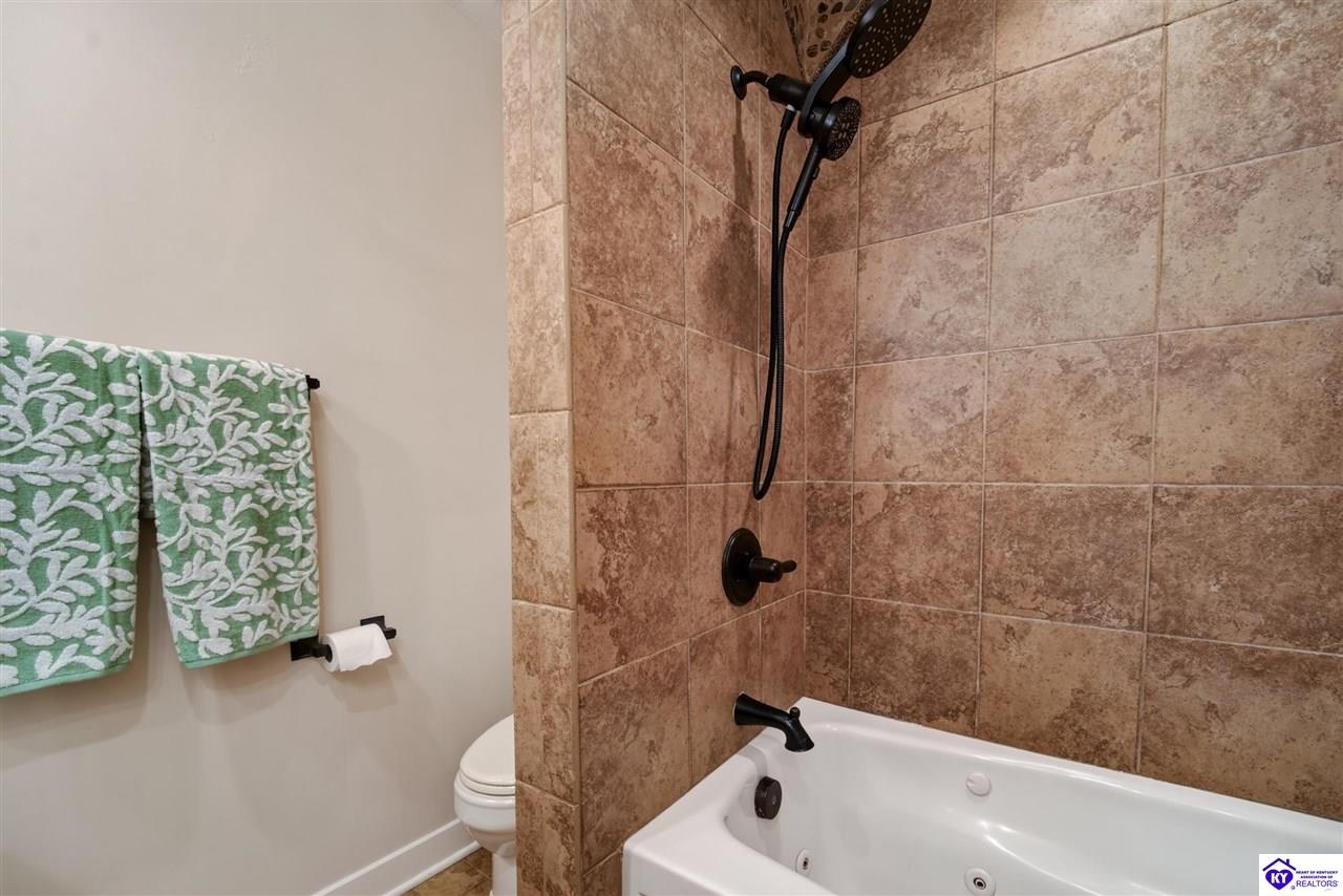 221 Cherokee Boulevard Property Photo 87