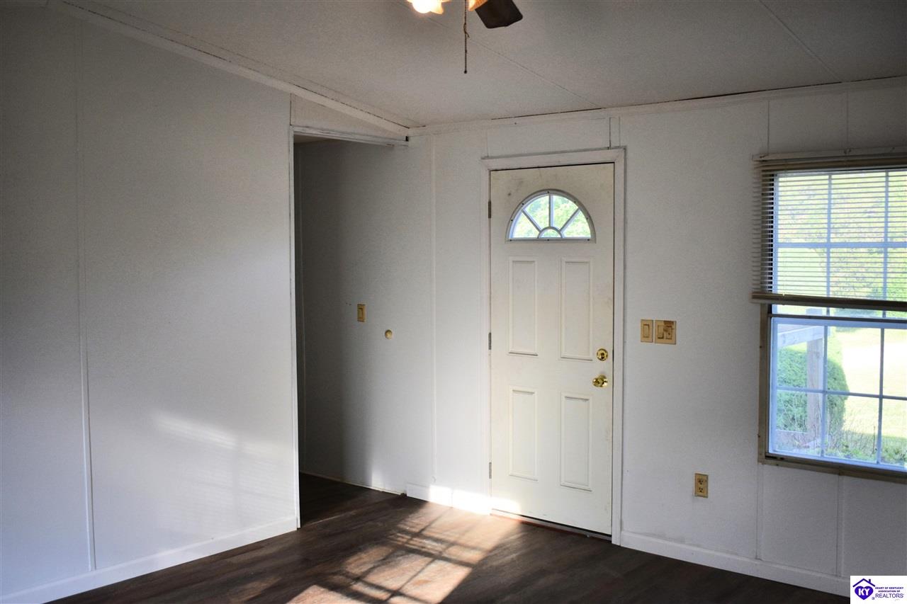 398 Guy Court Property Photo 3