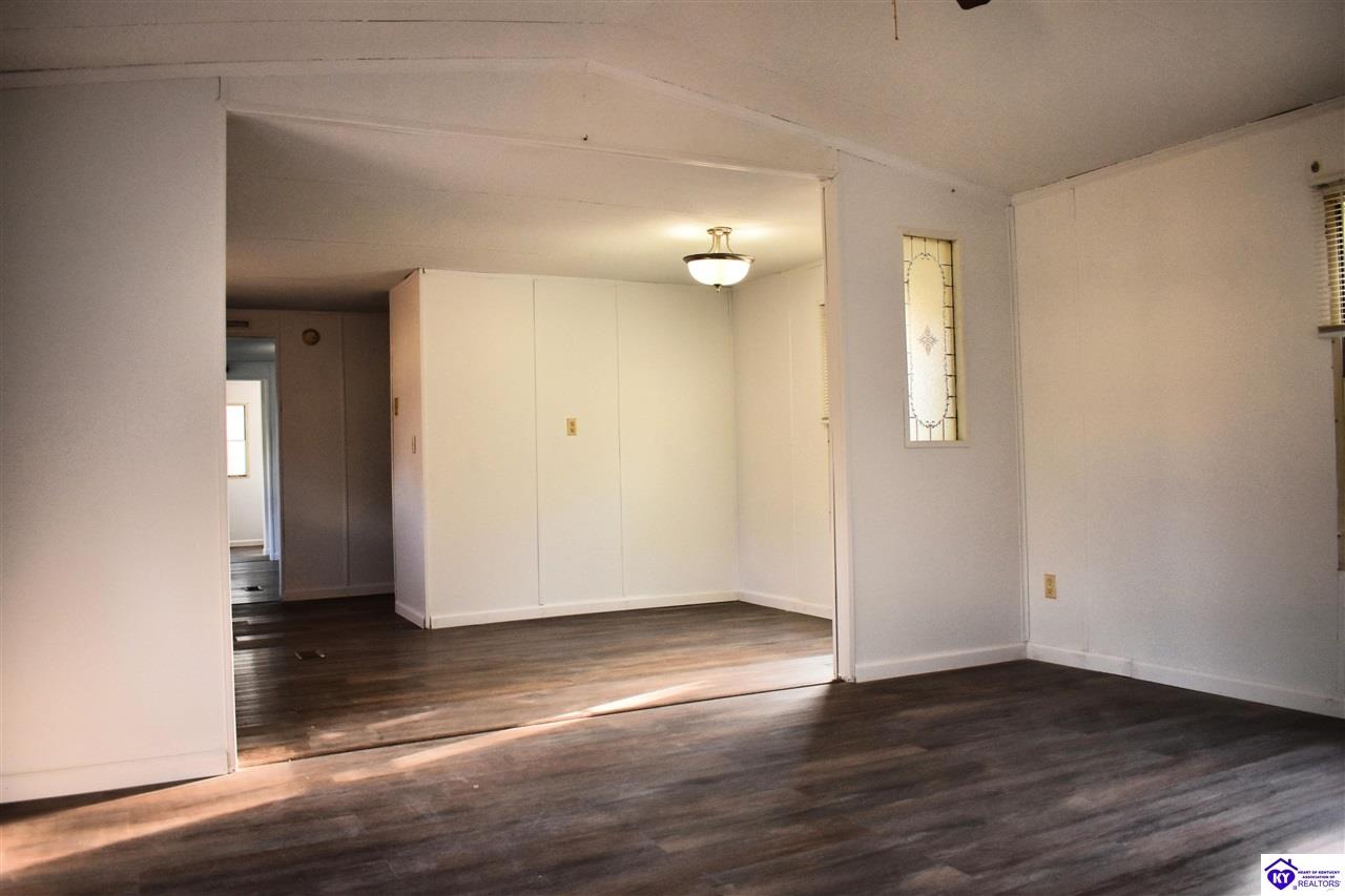 398 Guy Court Property Photo 14