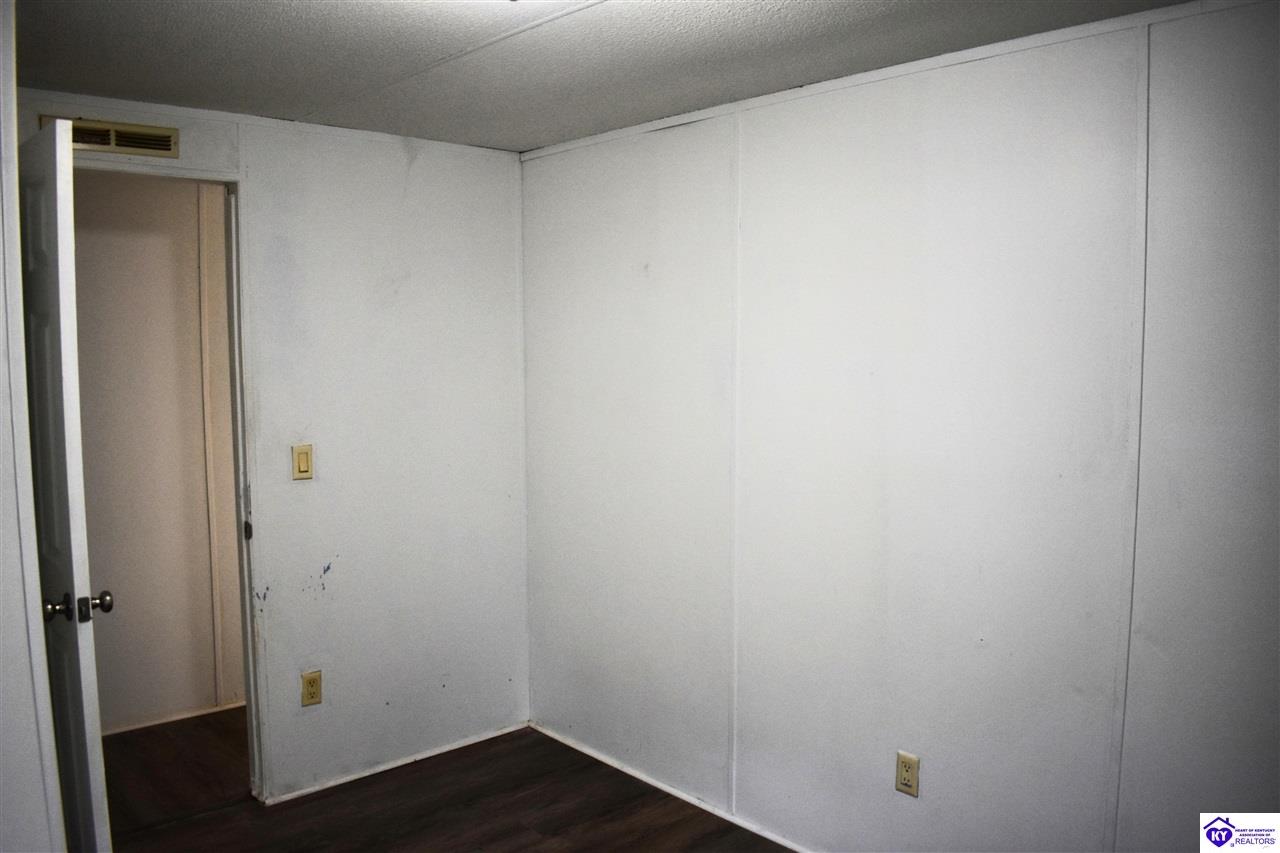 398 Guy Court Property Photo 17