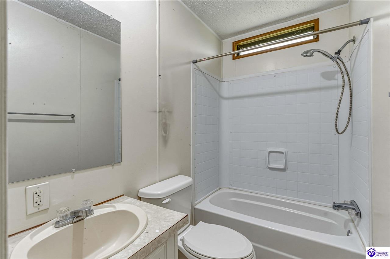 2422 E Highway 86 Property Photo 24