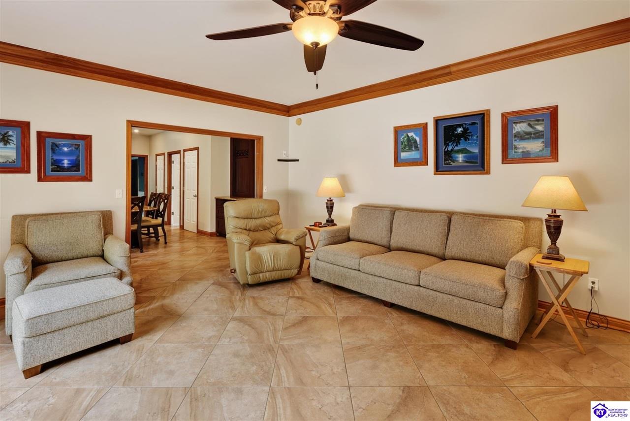 106 Dover Court Property Photo 16