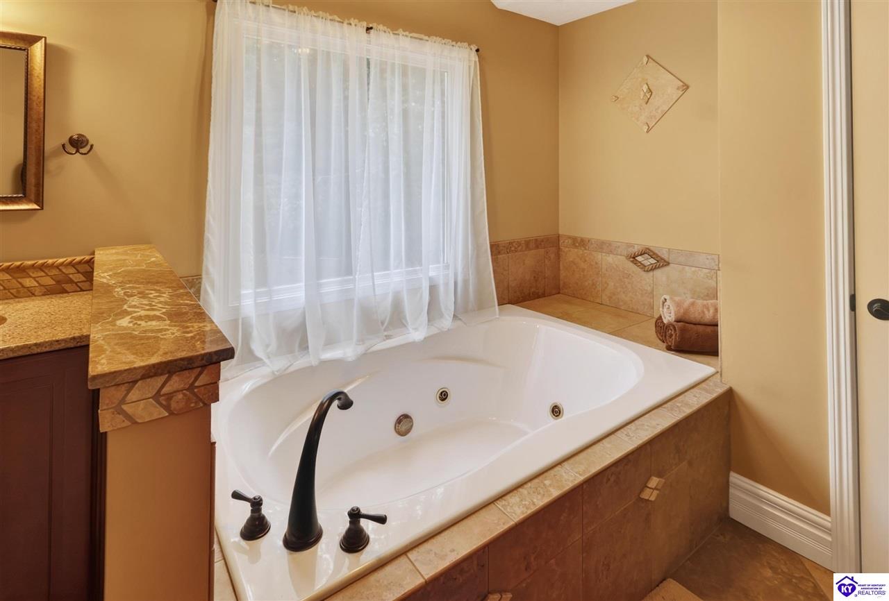 106 Dover Court Property Photo 22