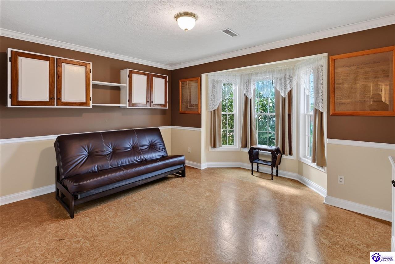 106 Dover Court Property Photo 32