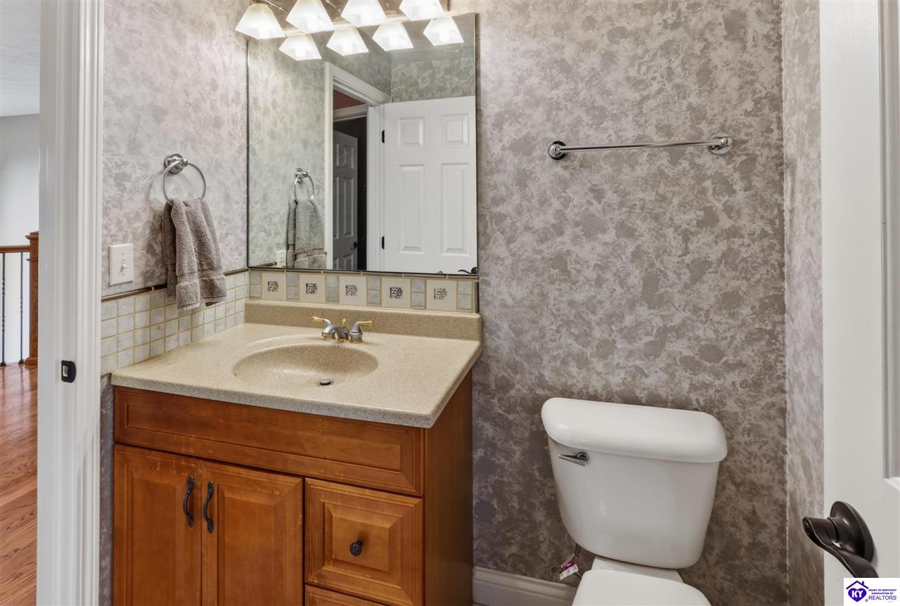 106 Dover Court Property Photo 36