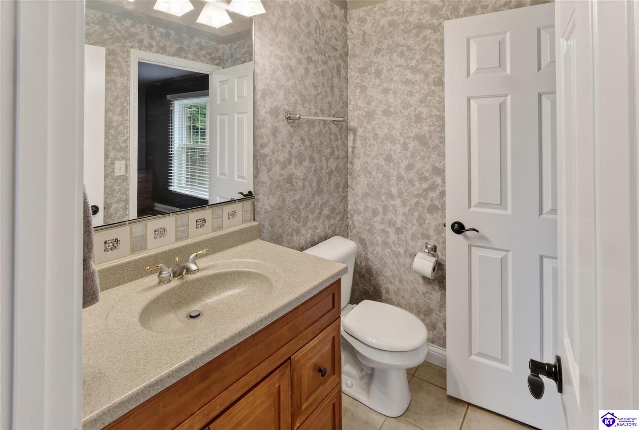 106 Dover Court Property Photo 37