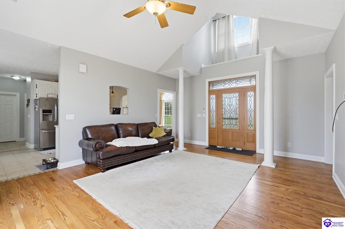 1009 Colvin Court Property Photo 3