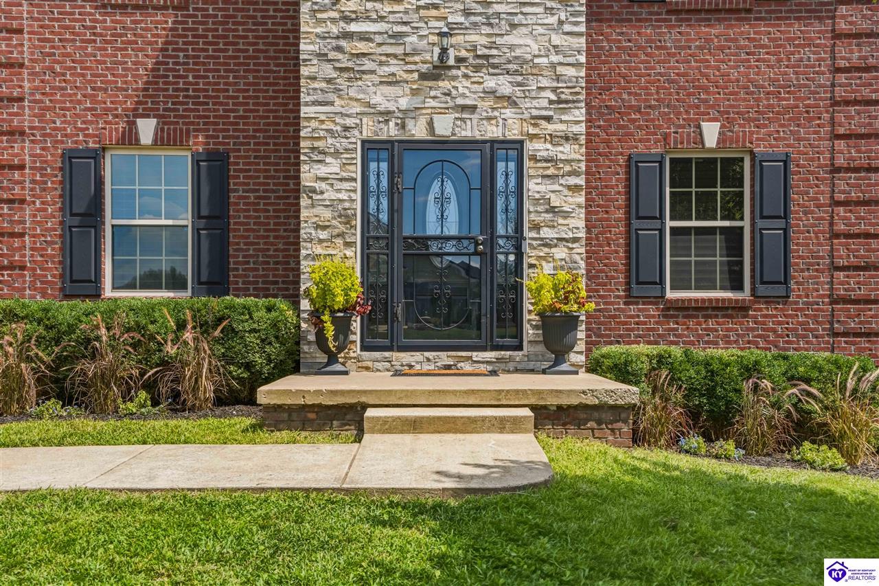 122 Vineland Parkway Property Photo 3