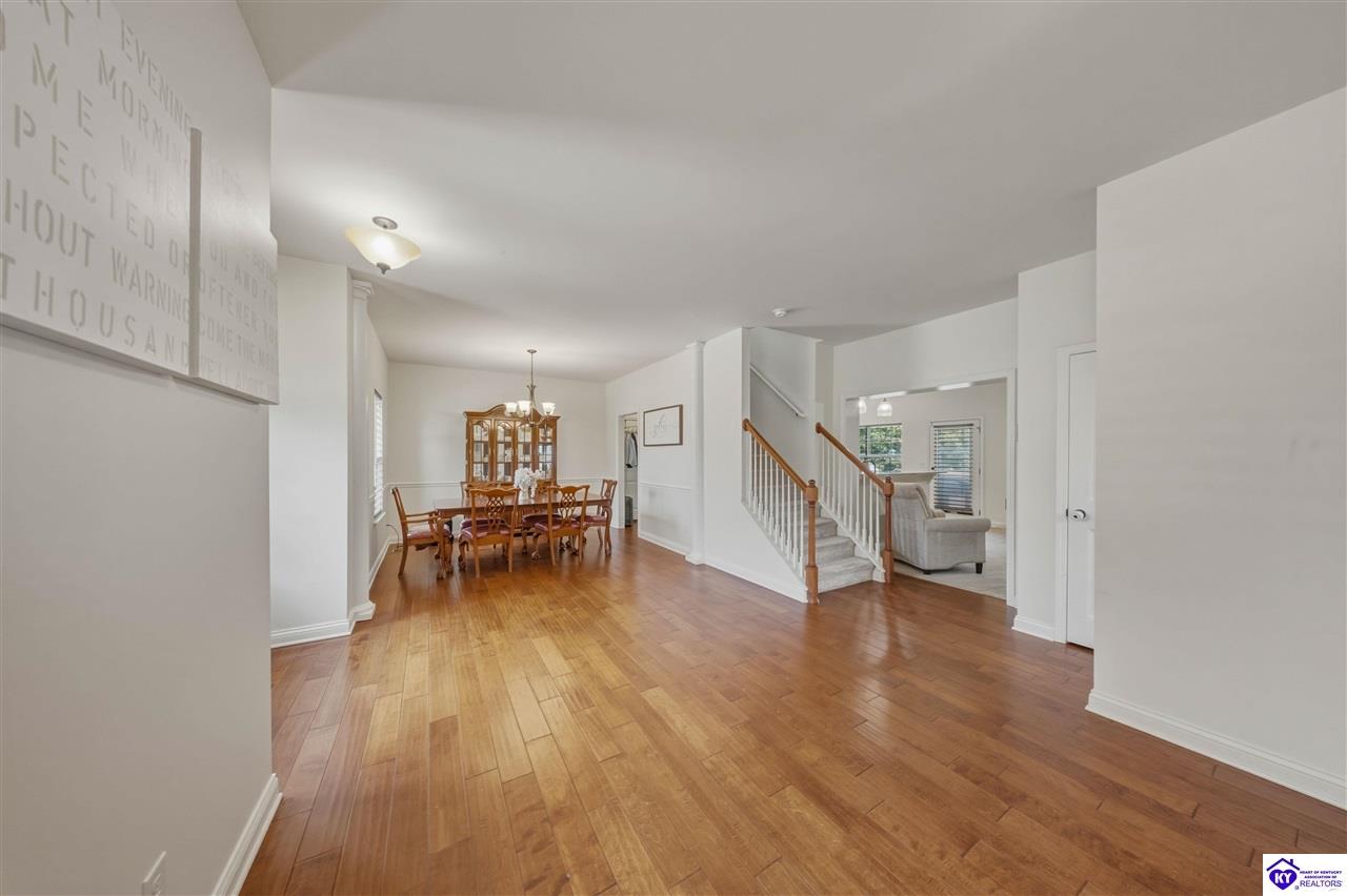 122 Vineland Parkway Property Photo 7