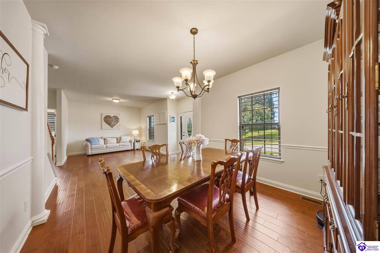 122 Vineland Parkway Property Photo 8