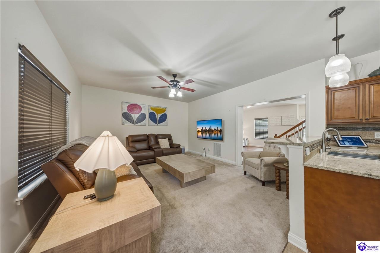 122 Vineland Parkway Property Photo 11