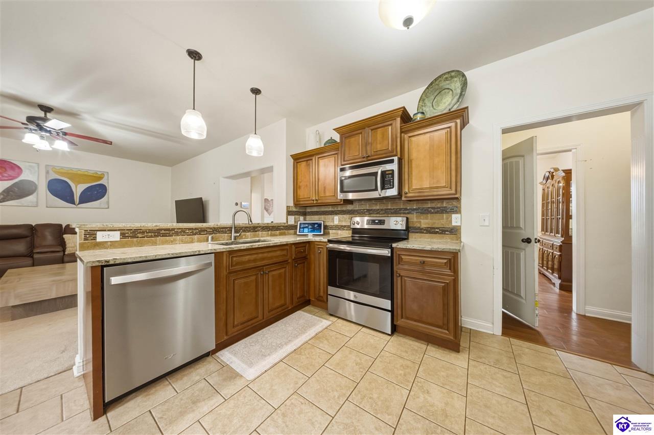 122 Vineland Parkway Property Photo 13