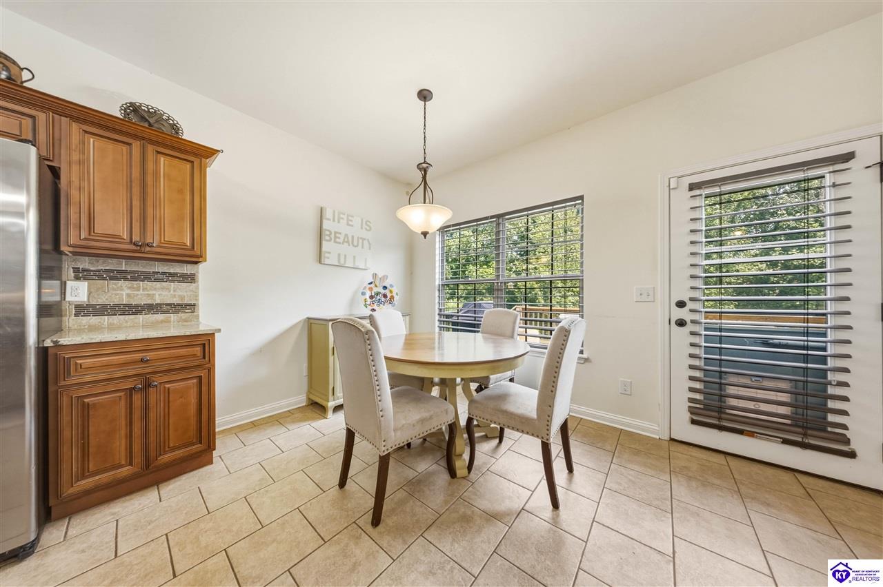122 Vineland Parkway Property Photo 17