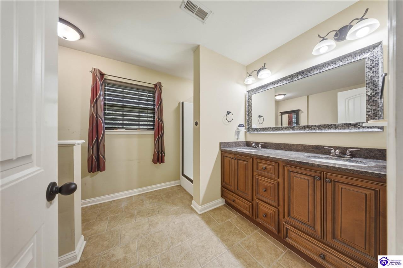 122 Vineland Parkway Property Photo 23