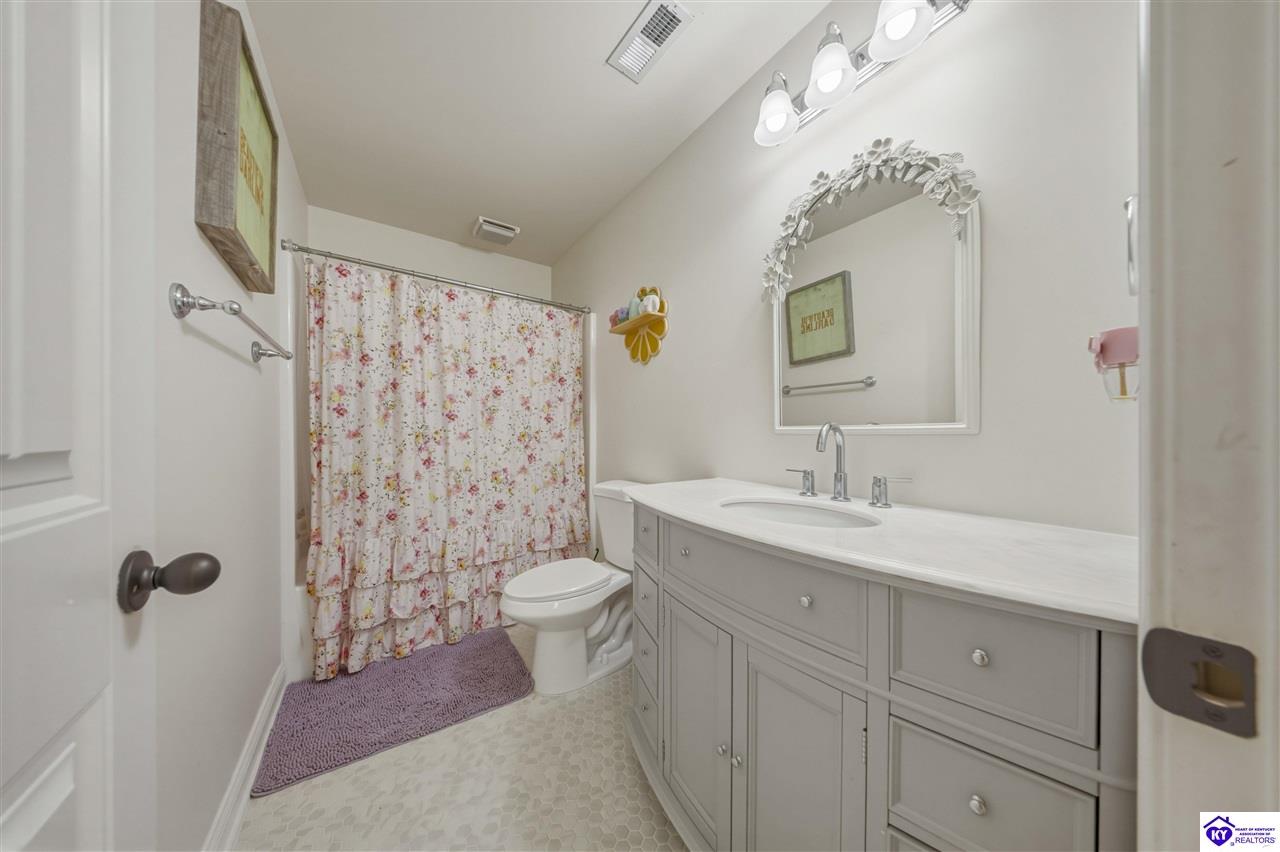 122 Vineland Parkway Property Photo 34
