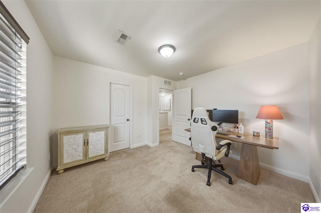 122 Vineland Parkway Property Photo 38