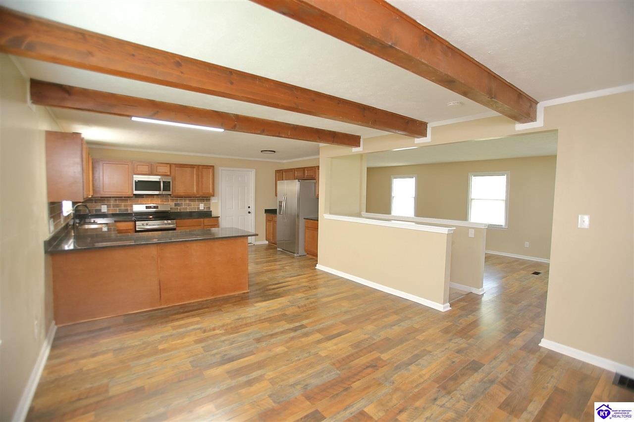 4489 Shepherdsville Road Property Photo 11