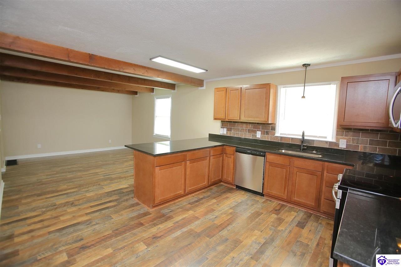 4489 Shepherdsville Road Property Photo 14