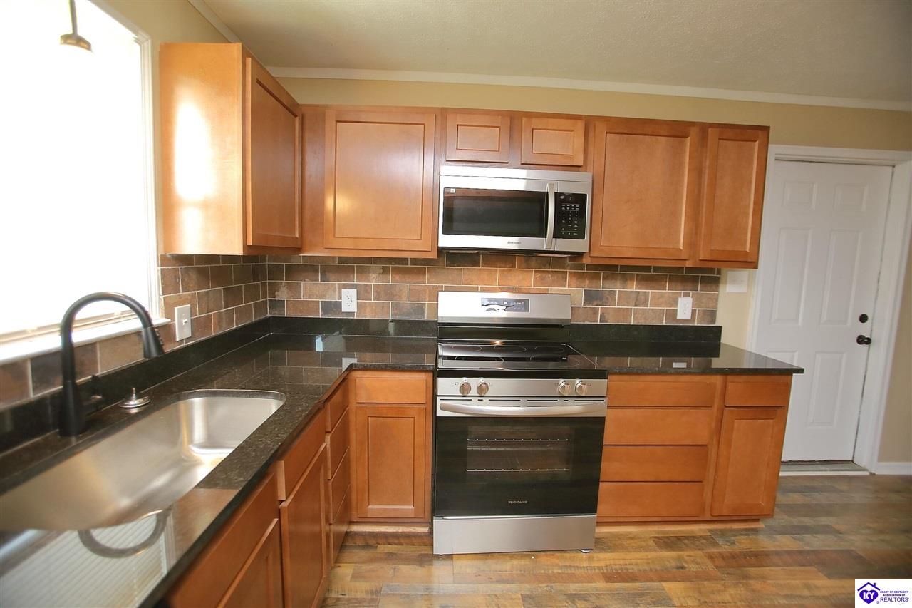 4489 Shepherdsville Road Property Photo 16