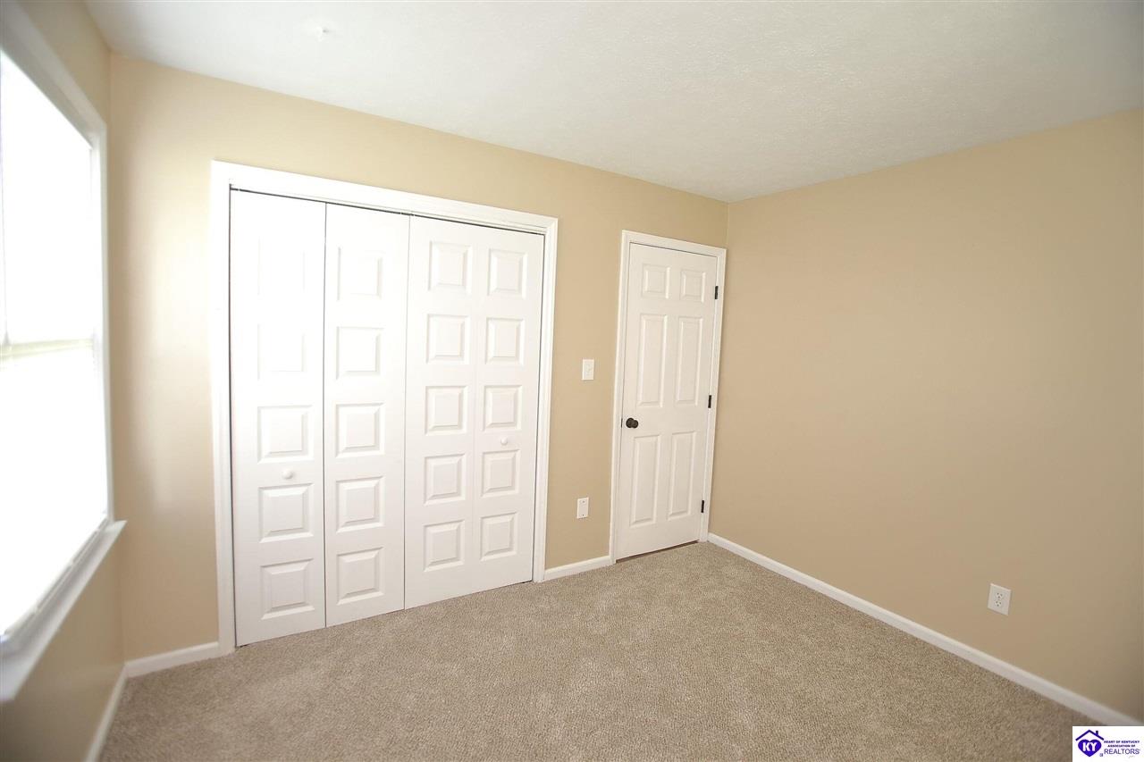 4489 Shepherdsville Road Property Photo 25