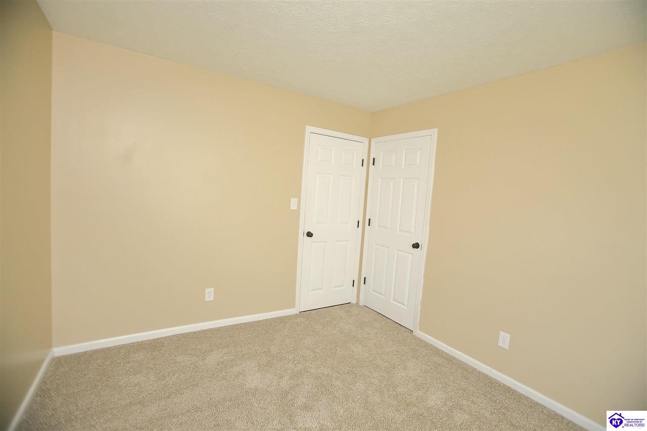 4489 Shepherdsville Road Property Photo 27