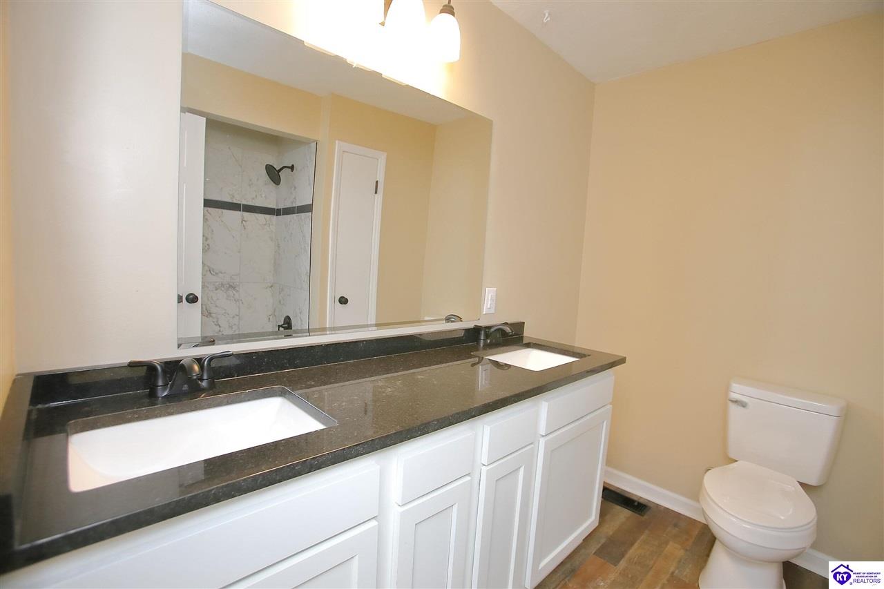 4489 Shepherdsville Road Property Photo 28
