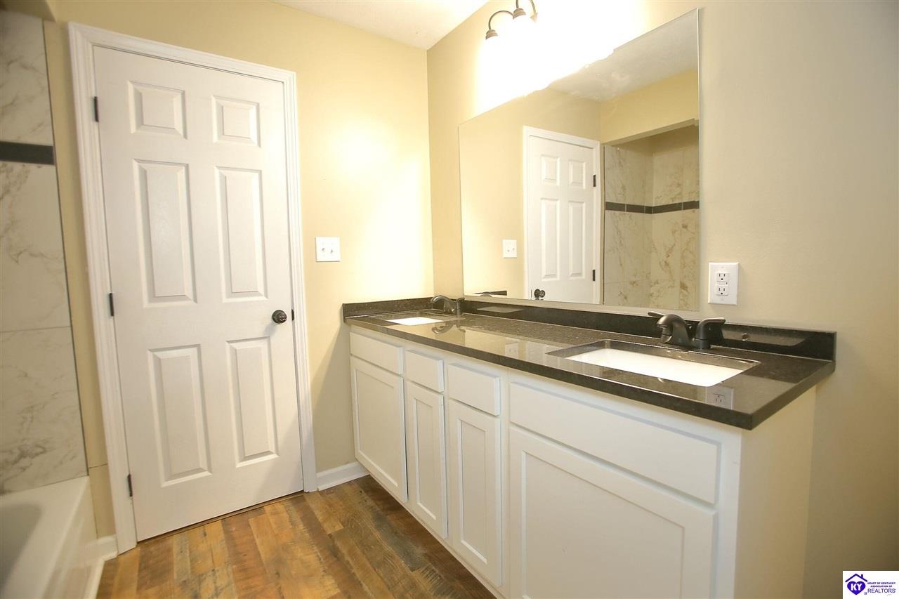 4489 Shepherdsville Road Property Photo 29