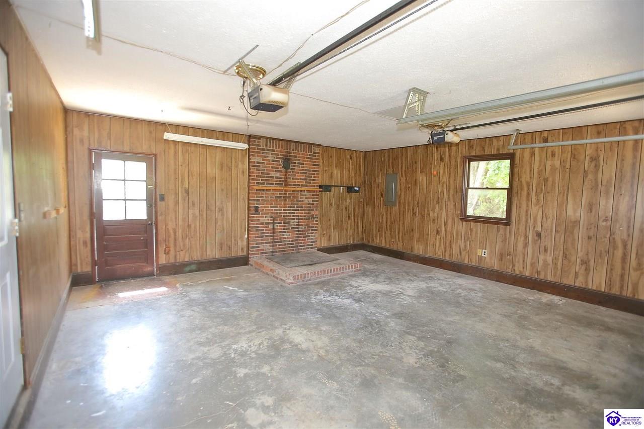 4489 Shepherdsville Road Property Photo 31