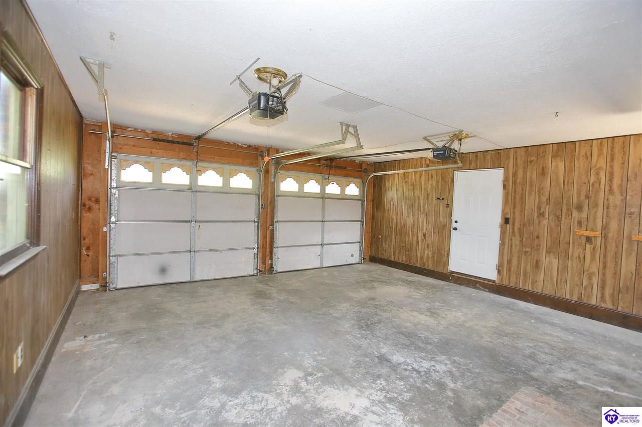 4489 Shepherdsville Road Property Photo 34