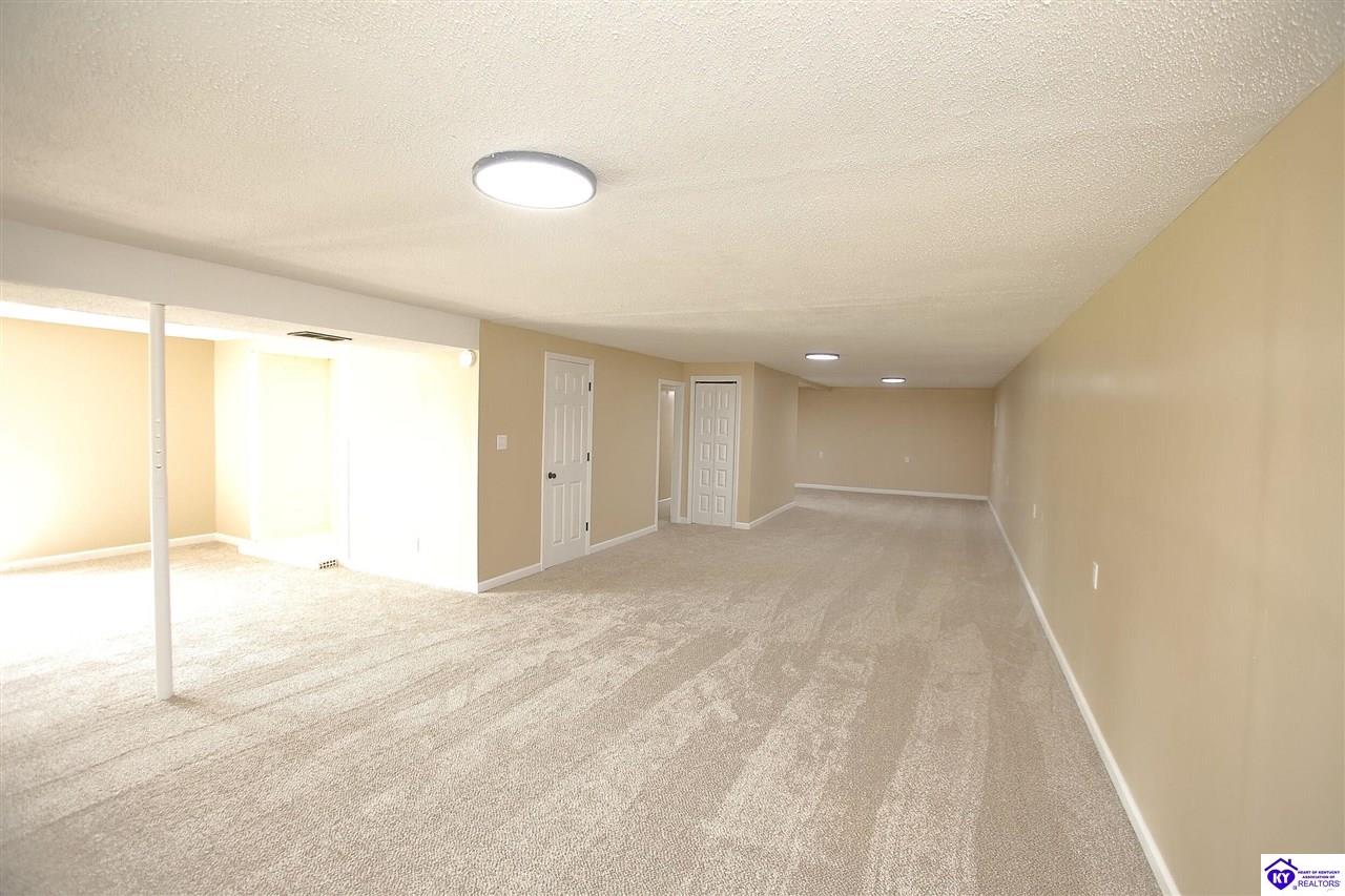 4489 Shepherdsville Road Property Photo 36