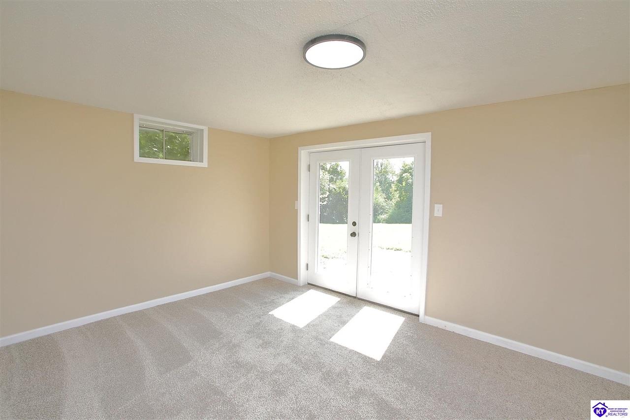 4489 Shepherdsville Road Property Photo 39