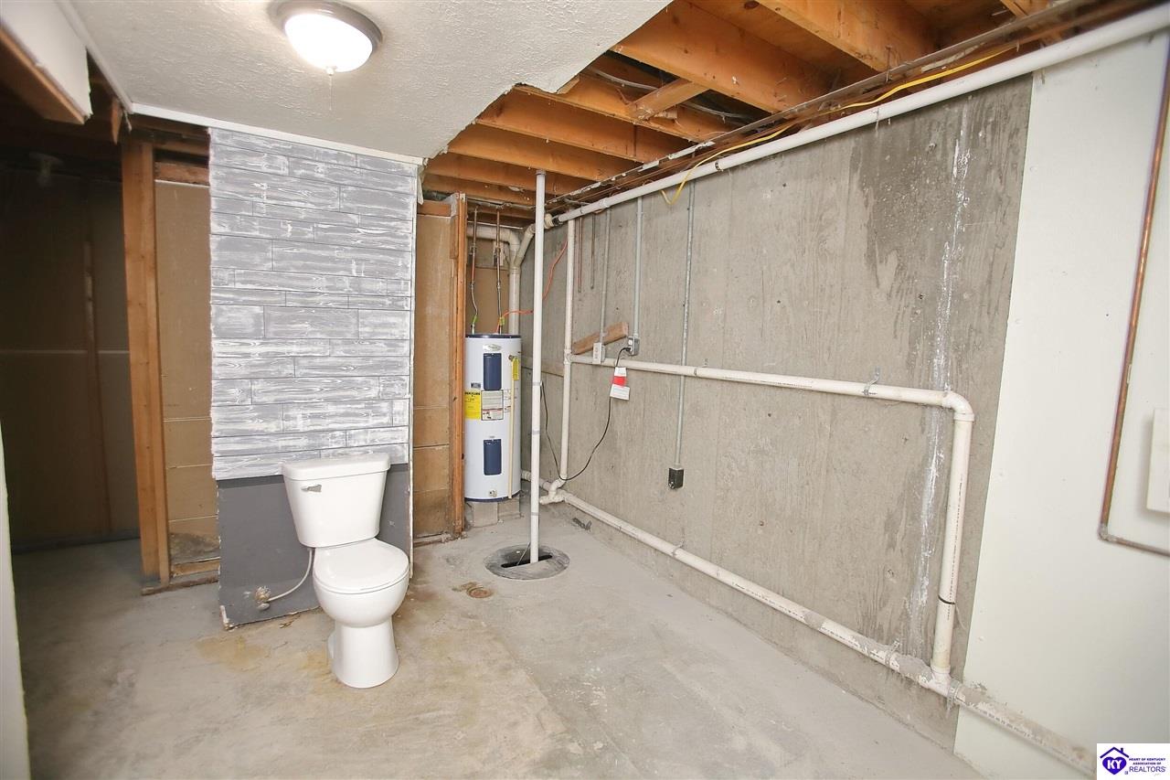 4489 Shepherdsville Road Property Photo 42