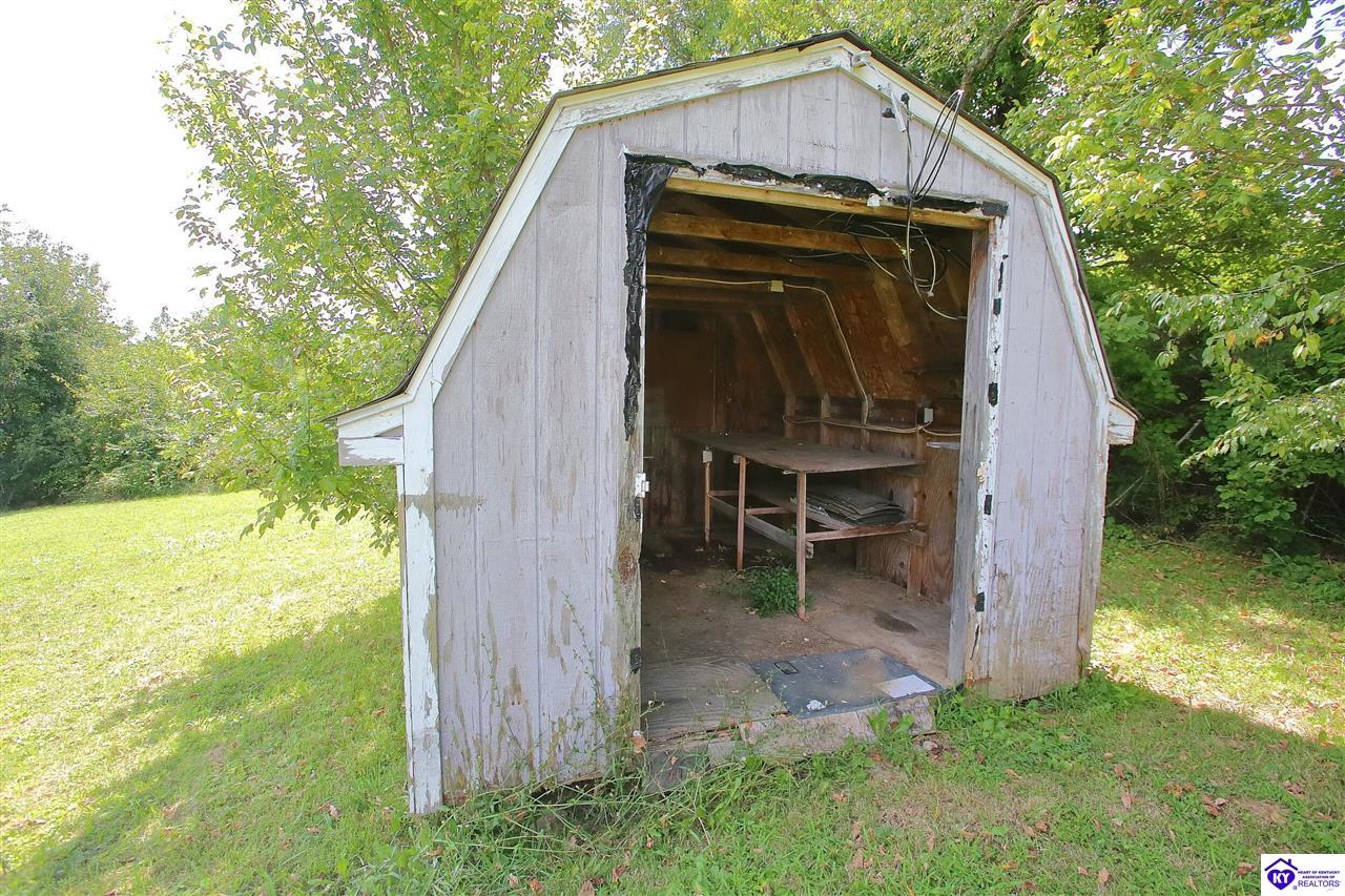 4489 Shepherdsville Road Property Photo 49