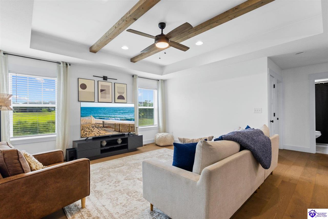 212 Elegance Way Property Photo 19
