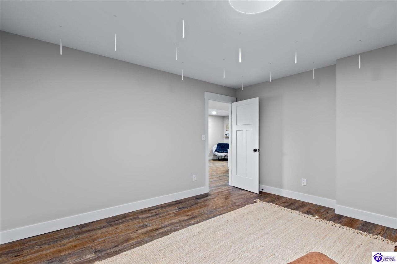 212 Elegance Way Property Photo 46