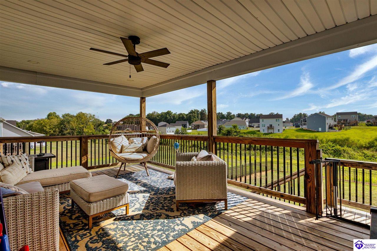 212 Elegance Way Property Photo 48