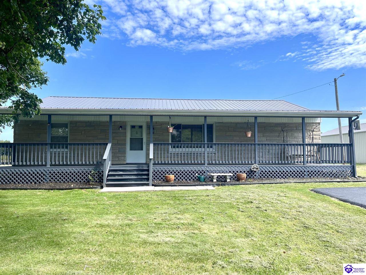 15957 S Highway 259 Property Photo 5