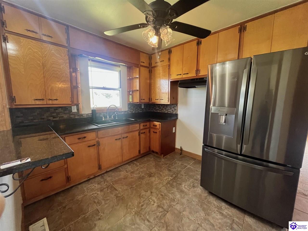 15957 S Highway 259 Property Photo 16