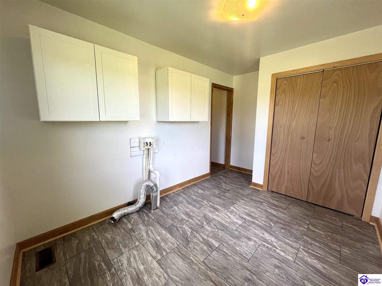 15957 S Highway 259 Property Photo 28