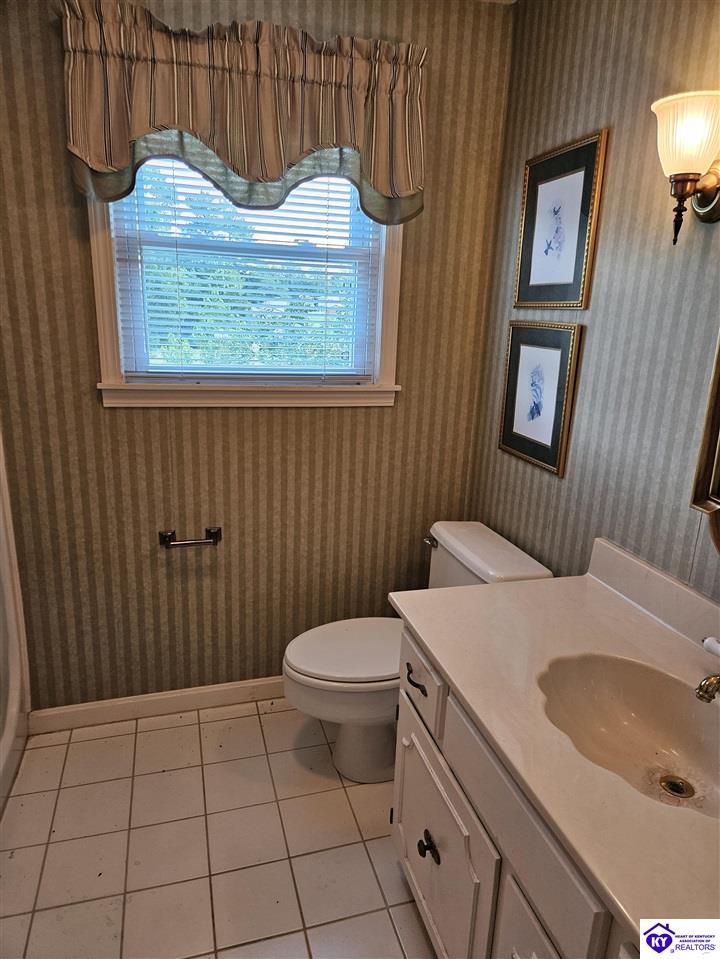 754 E Main Street Property Photo 9